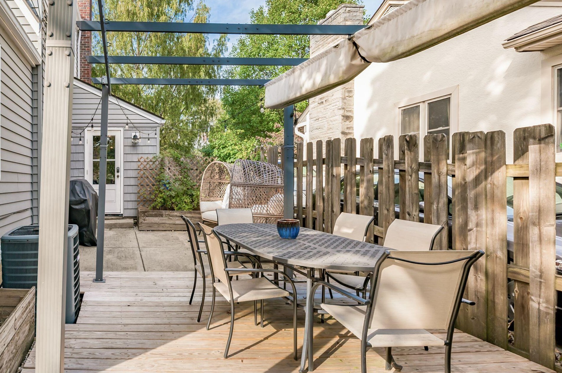 233 Richards Rd, Columbus OH 43214-3738 exterior