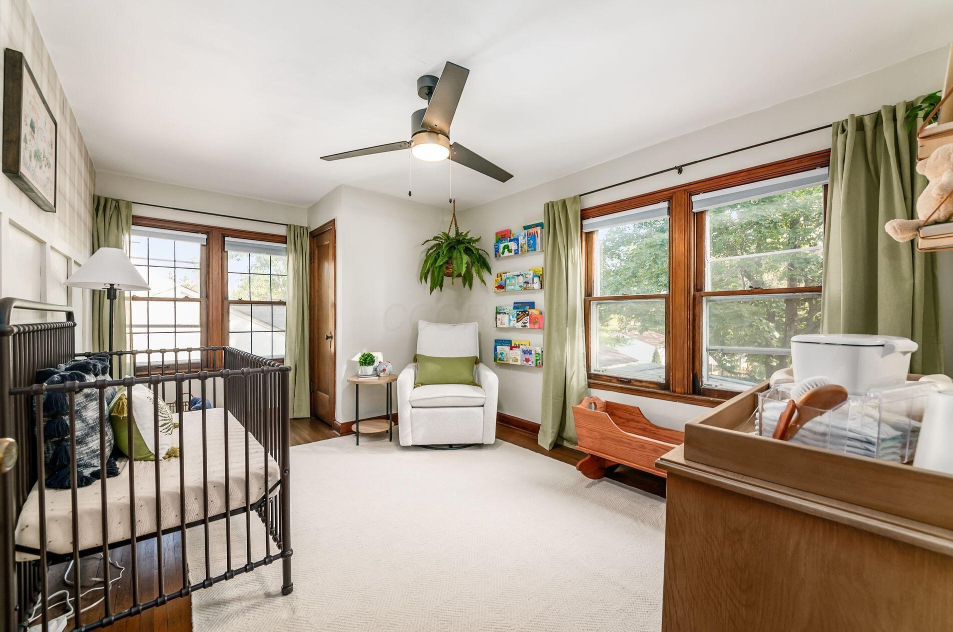 233 Richards Rd, Columbus OH 43214-3738 exterior