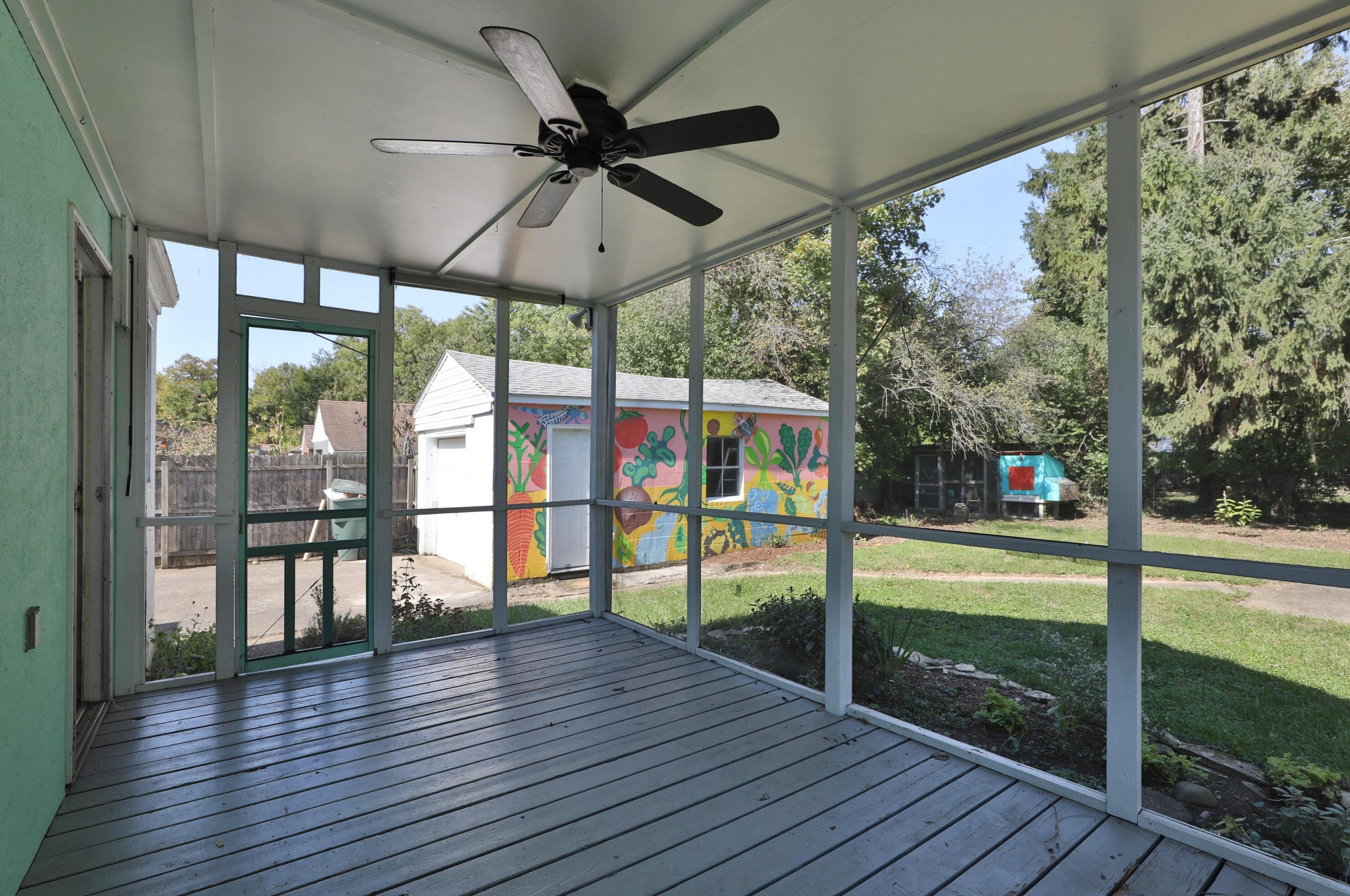 350 Weisheimer Rd, Columbus OH 43214-2150 exterior