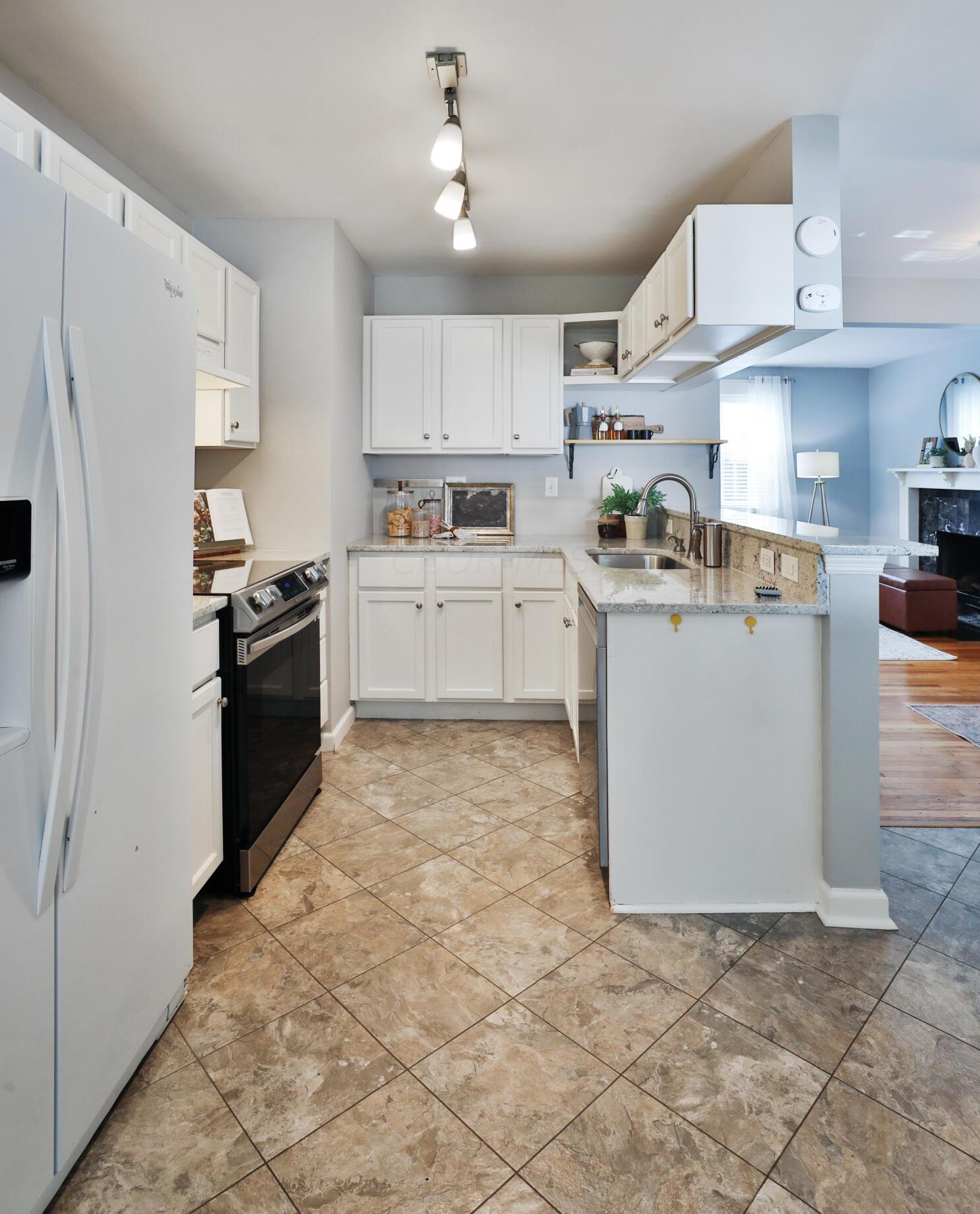 350 Weisheimer Rd, Columbus OH 43214-2150 exterior