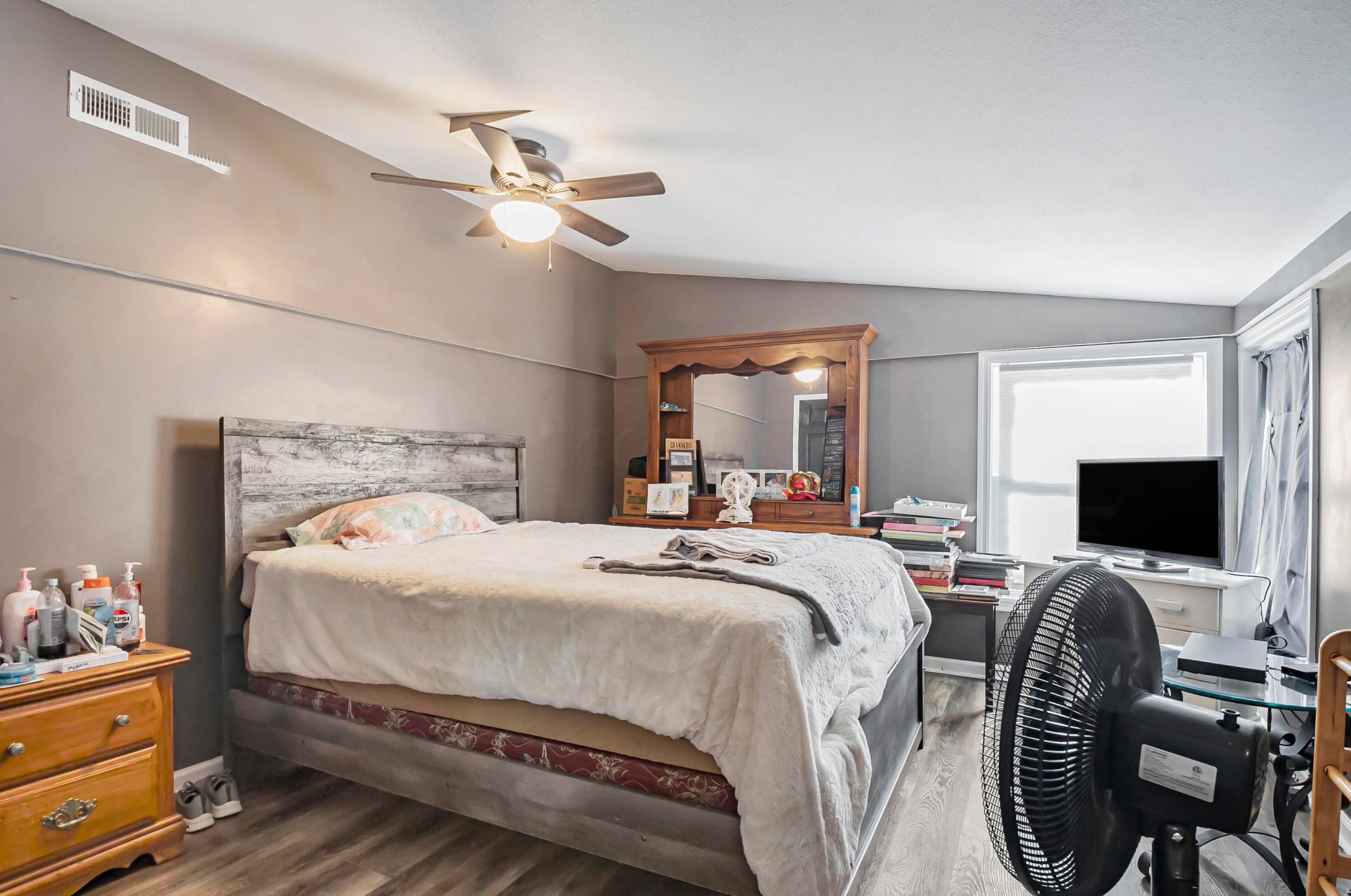 203 Martinsburg Rd, Mount Vernon OH  43050-8520 exterior