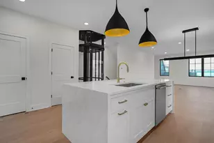 1081 W 3rd Ave, Columbus, OH 43212 - Photo 19