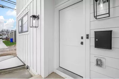 1081 W 3rd Avenue, Columbus, OH 43212 - Photo 3