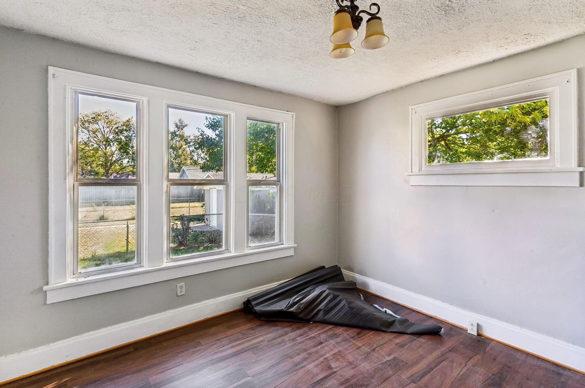 1058 Heyl Ave, Columbus OH 43206-2983 exterior