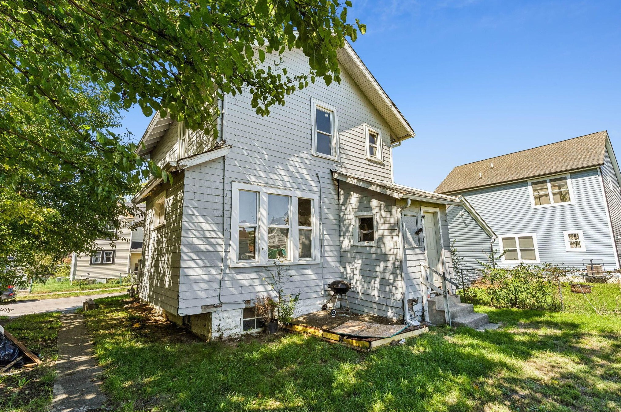 1058 Heyl Ave, Columbus OH 43206-2983 exterior