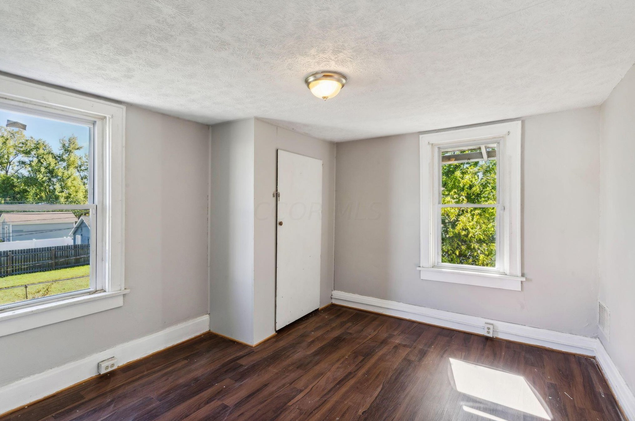 1058 Heyl Ave, Columbus OH 43206-2983 exterior