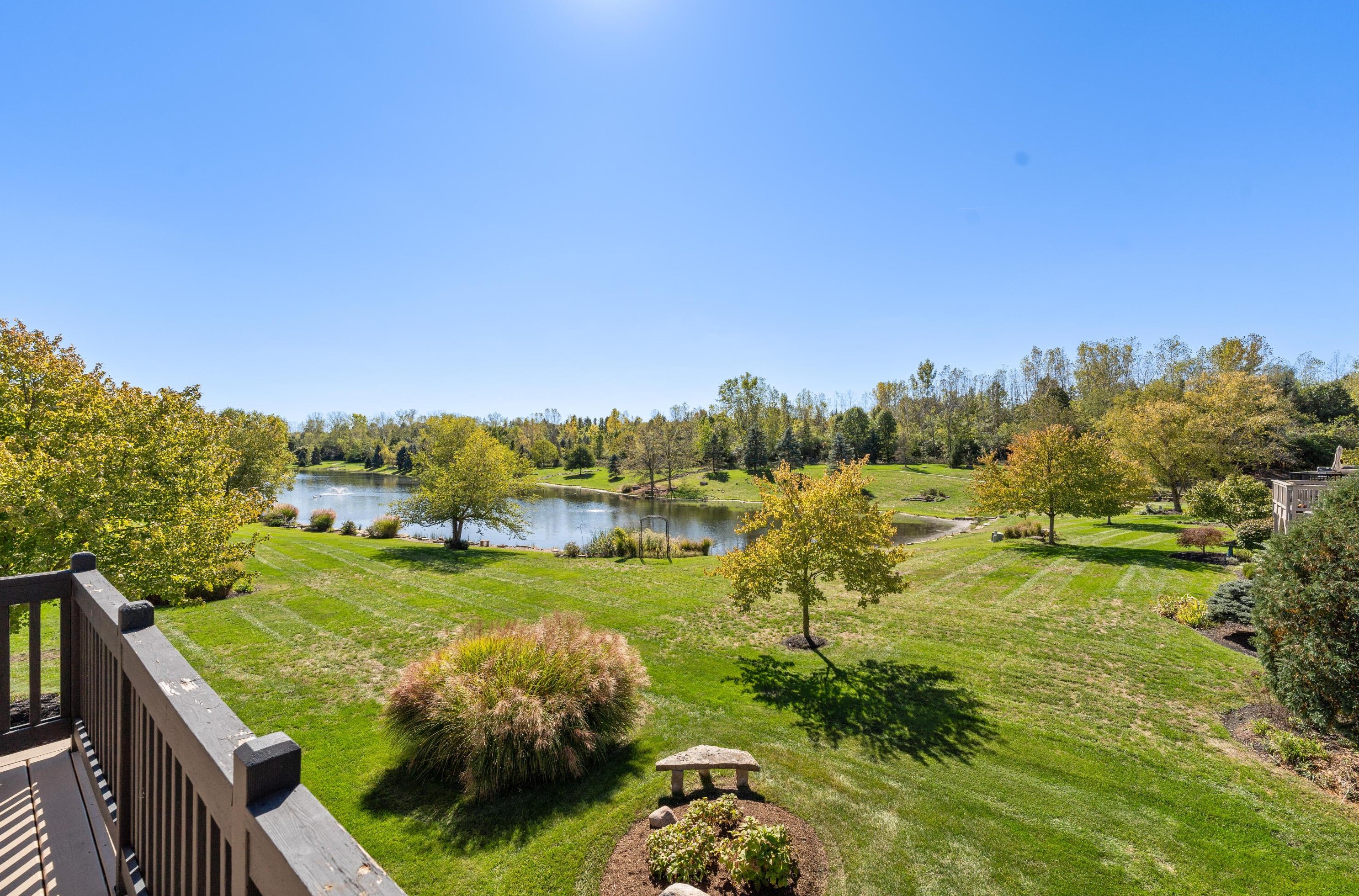 1879 Lake Shore Dr, Columbus OH 43204-4964 exterior