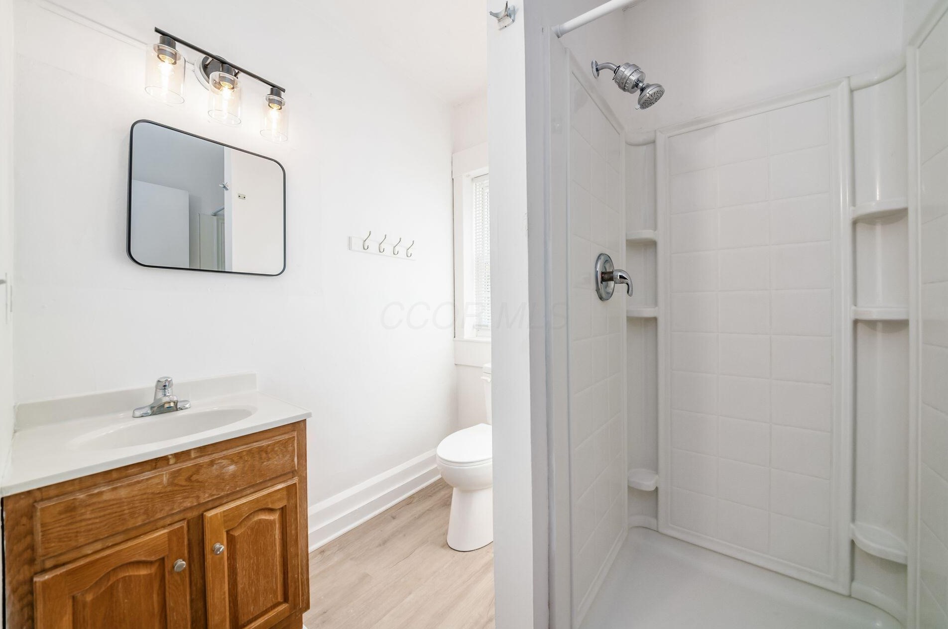 2243 Smt St, Columbus OH 43201-2106 exterior