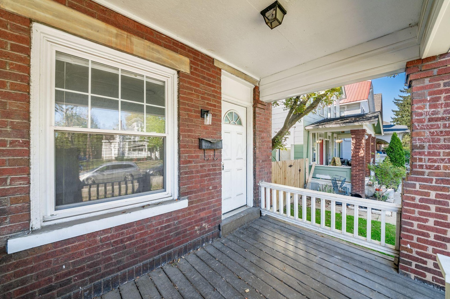 2243 Smt St, Columbus OH 43201-2106 exterior