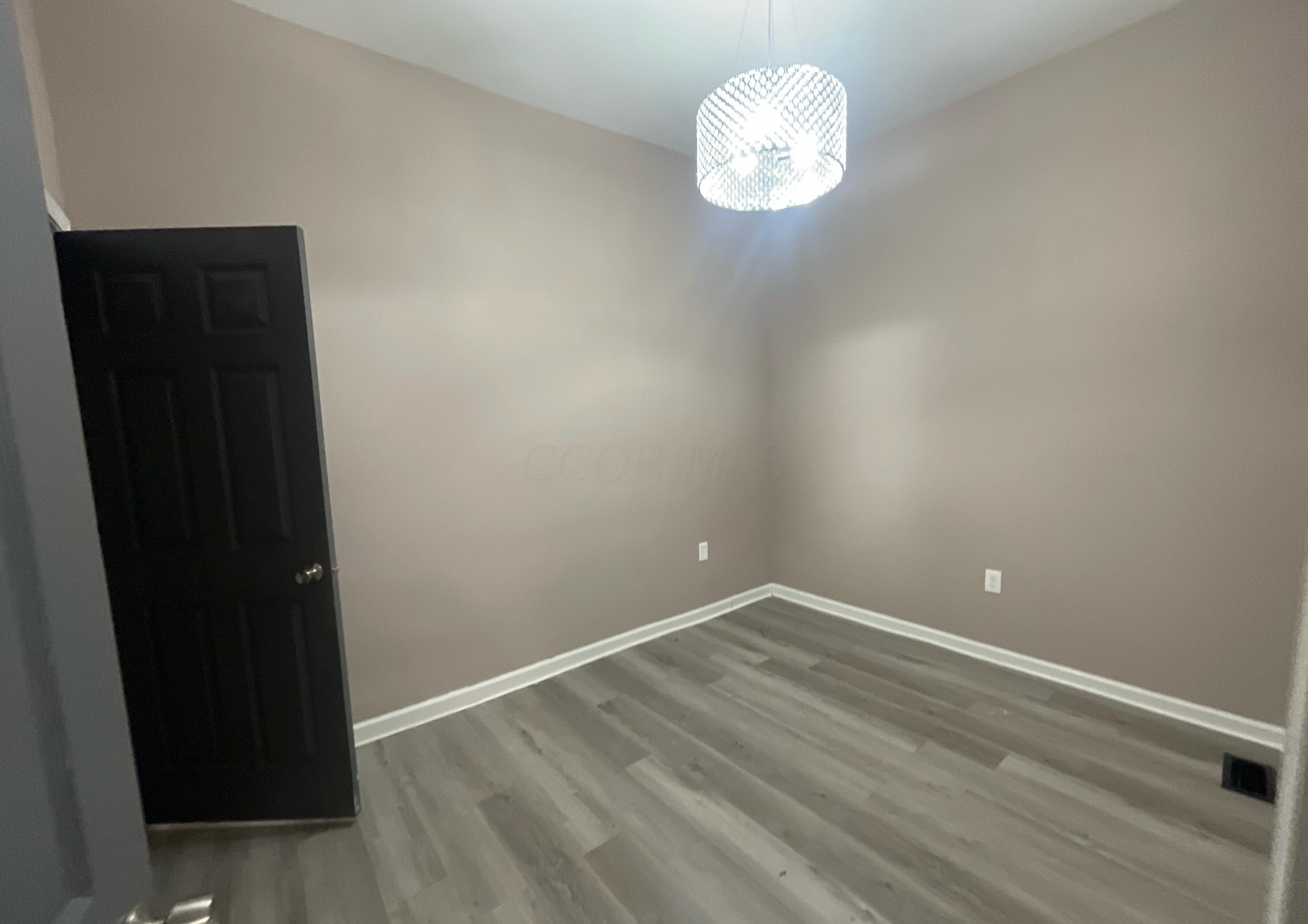 1390 Livingston Ave, Columbus OH 43209-2945 exterior