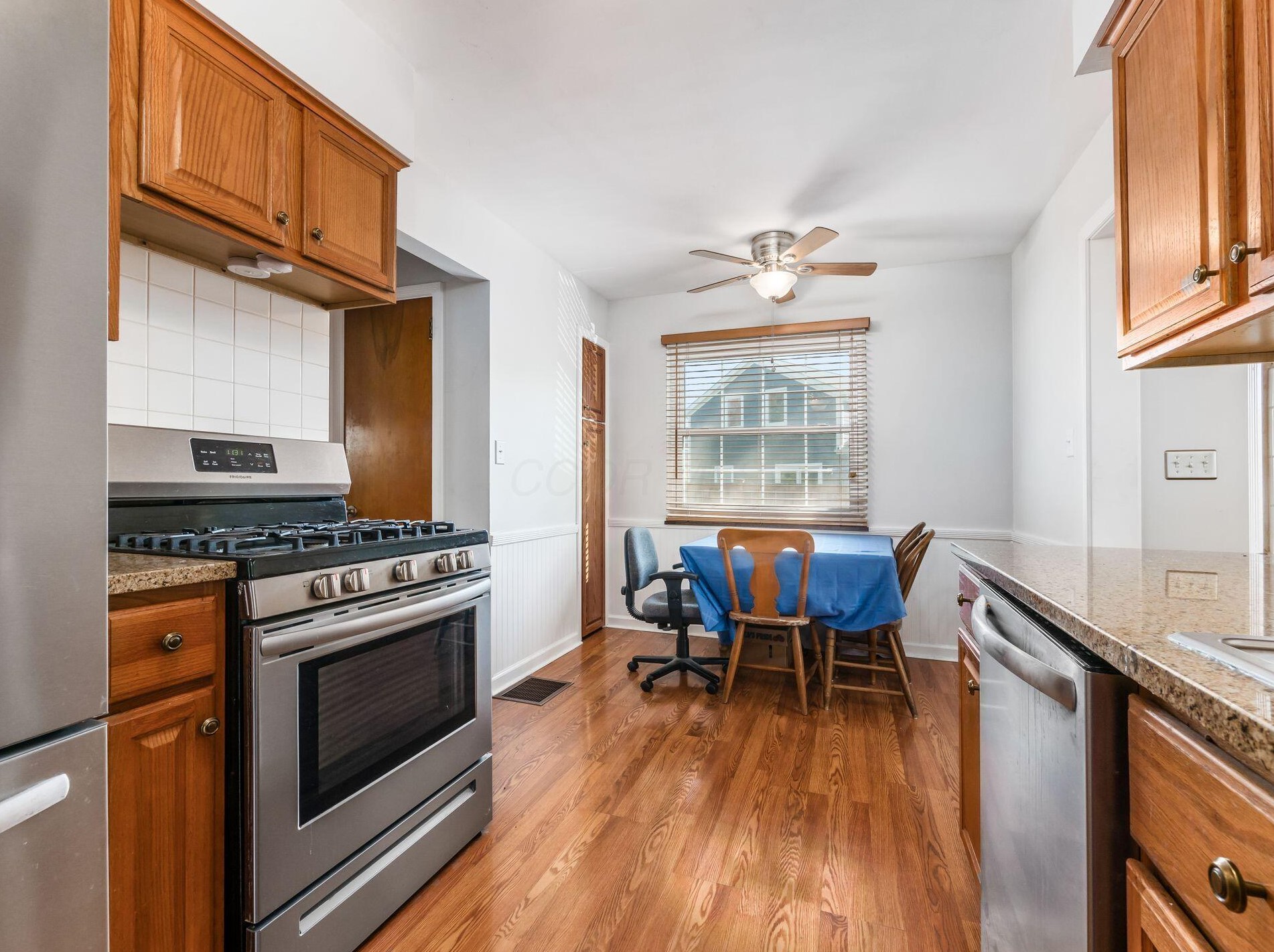 1915 Zollinger Rd, Columbus OH 43221-2914 exterior