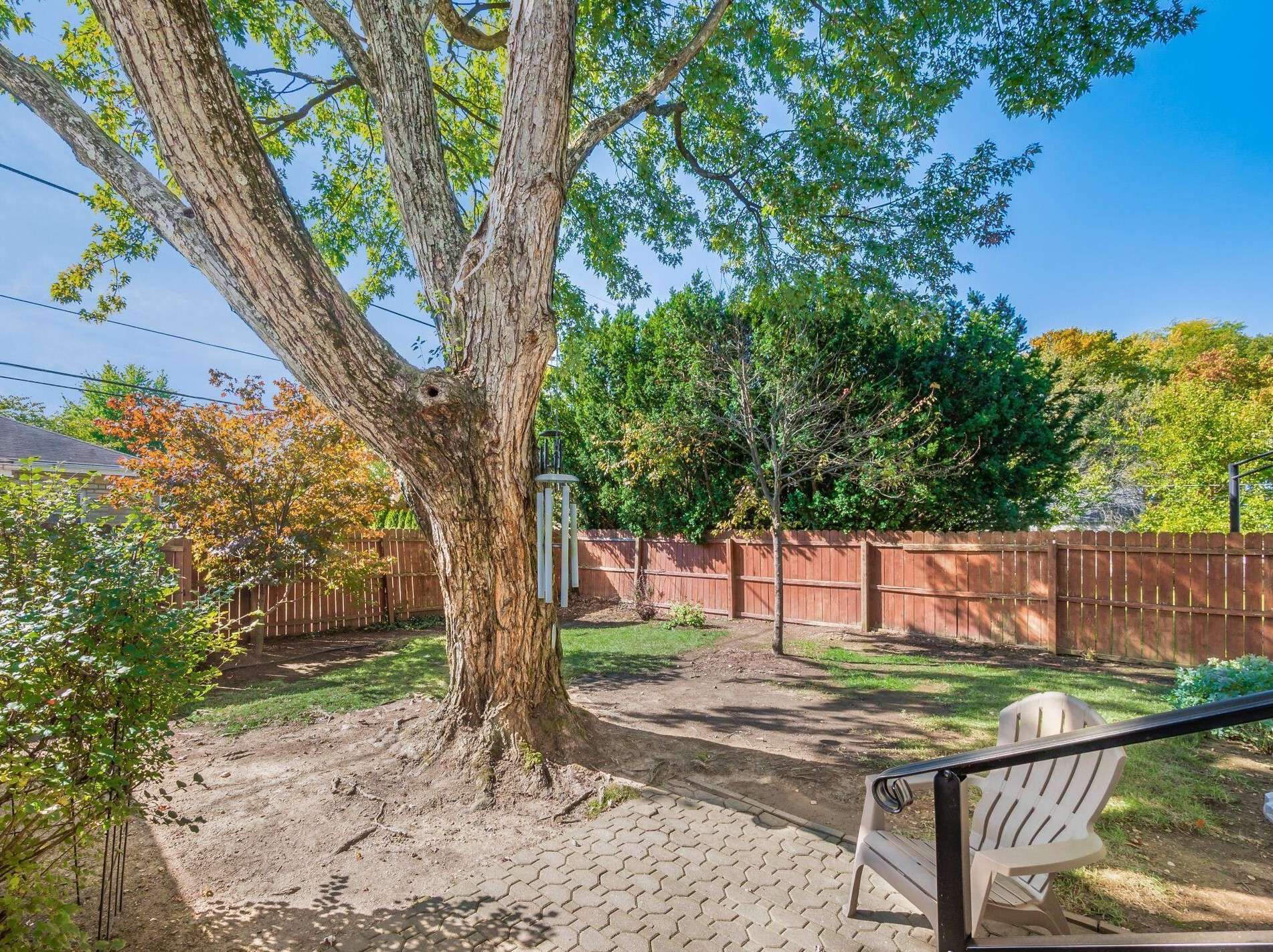 1915 Zollinger Rd, Columbus OH 43221-2914 exterior