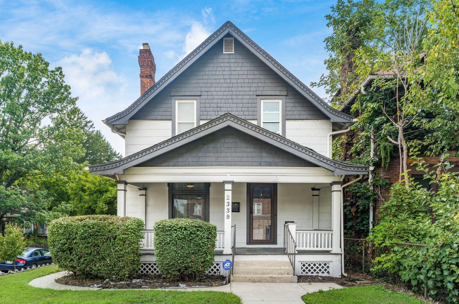 2339 Smt St, Columbus OH 43202-3111 exterior