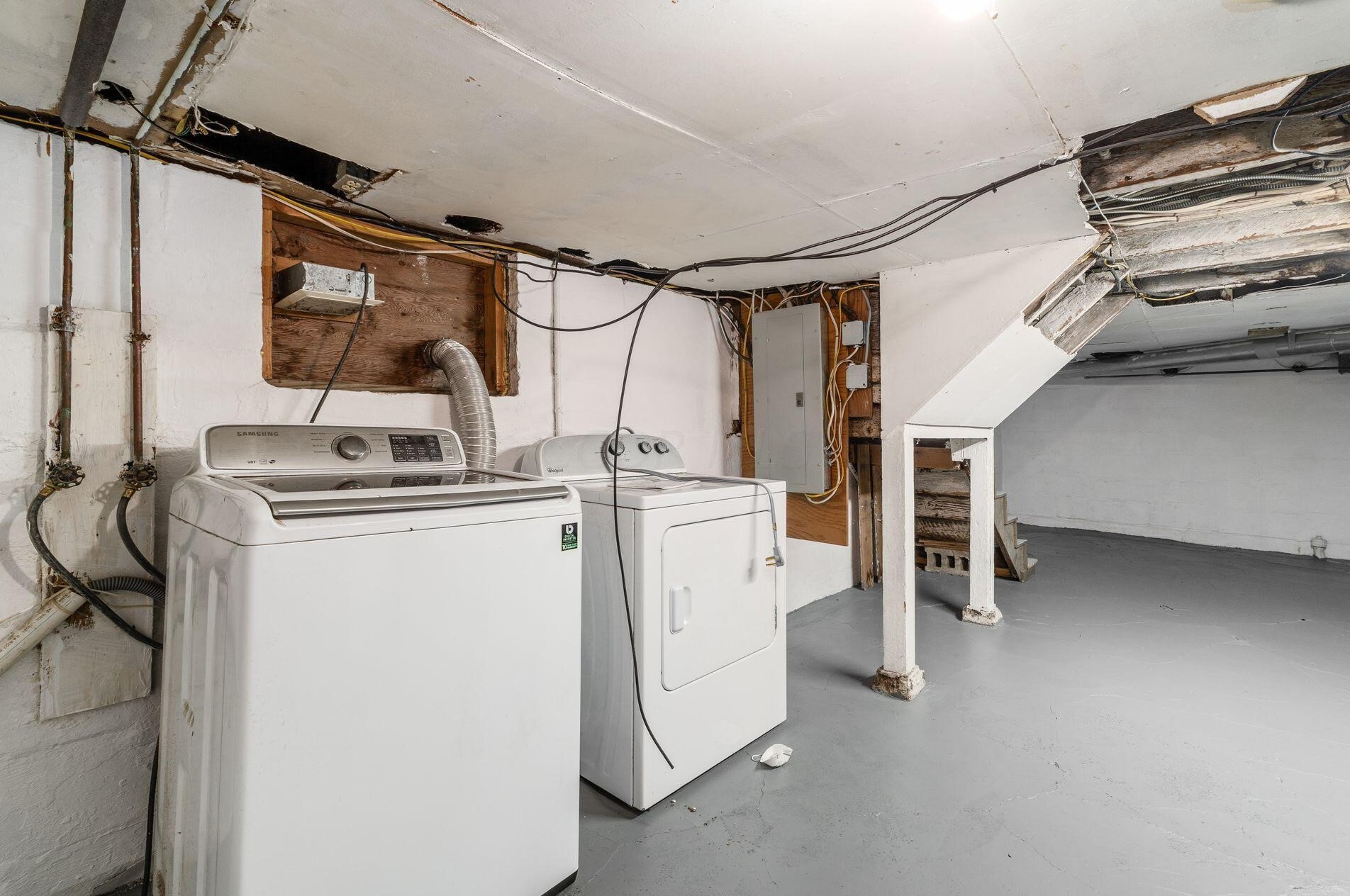 2339 Smt St, Columbus OH 43202-3111 exterior