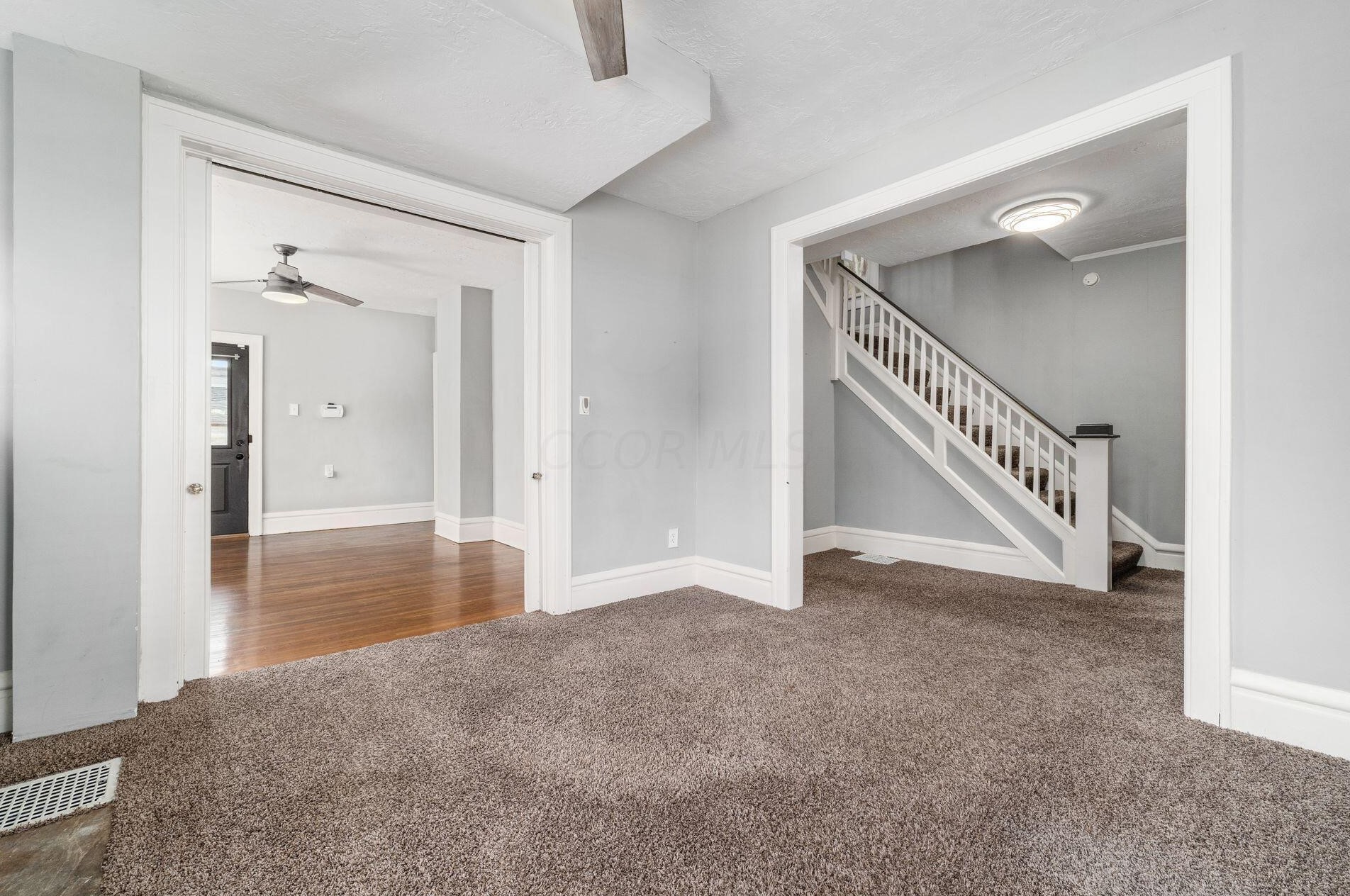 2339 Smt St, Columbus OH 43202-3111 exterior