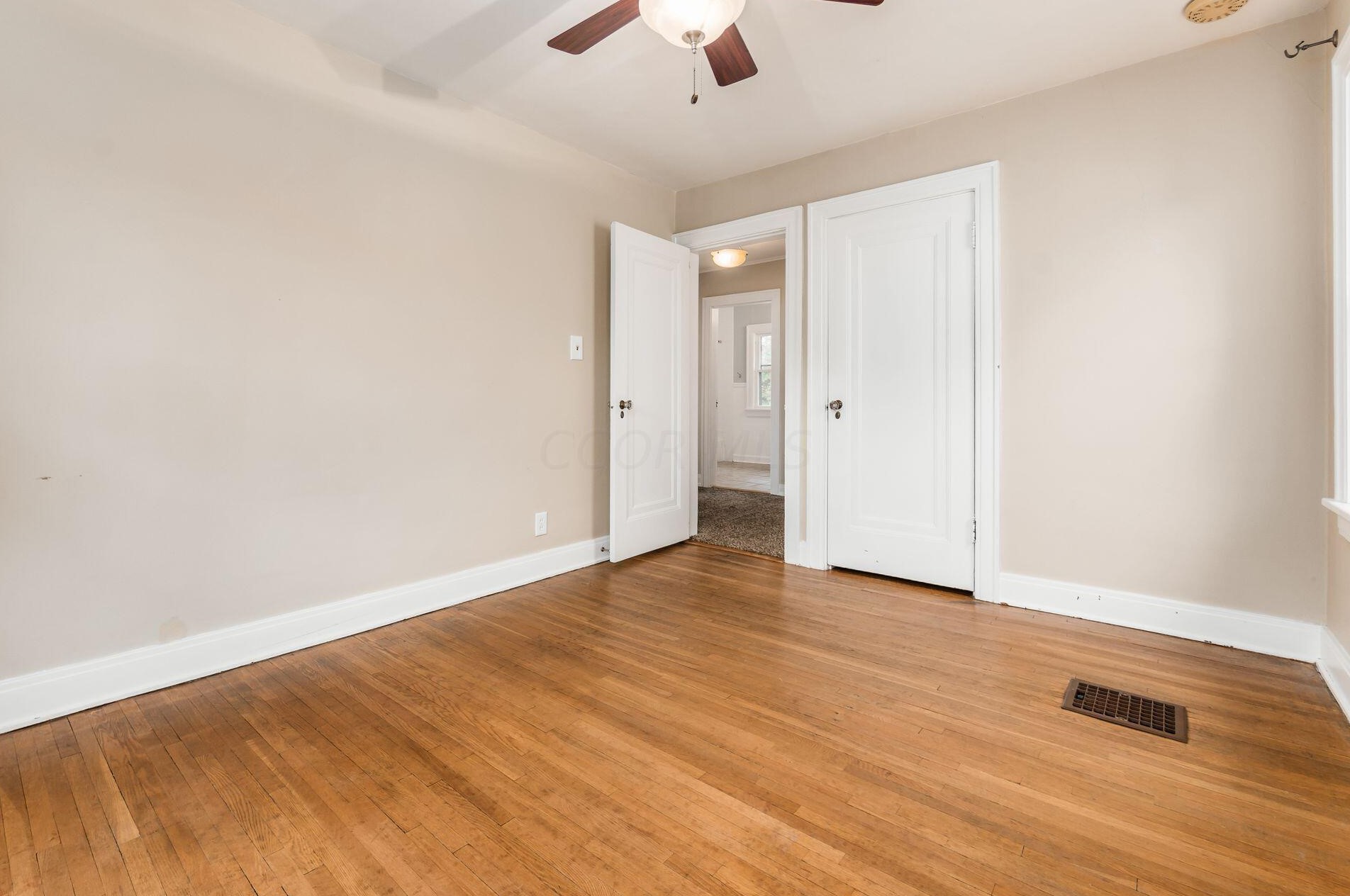 128 Gdn Rd, Columbus OH 43214-2159 exterior