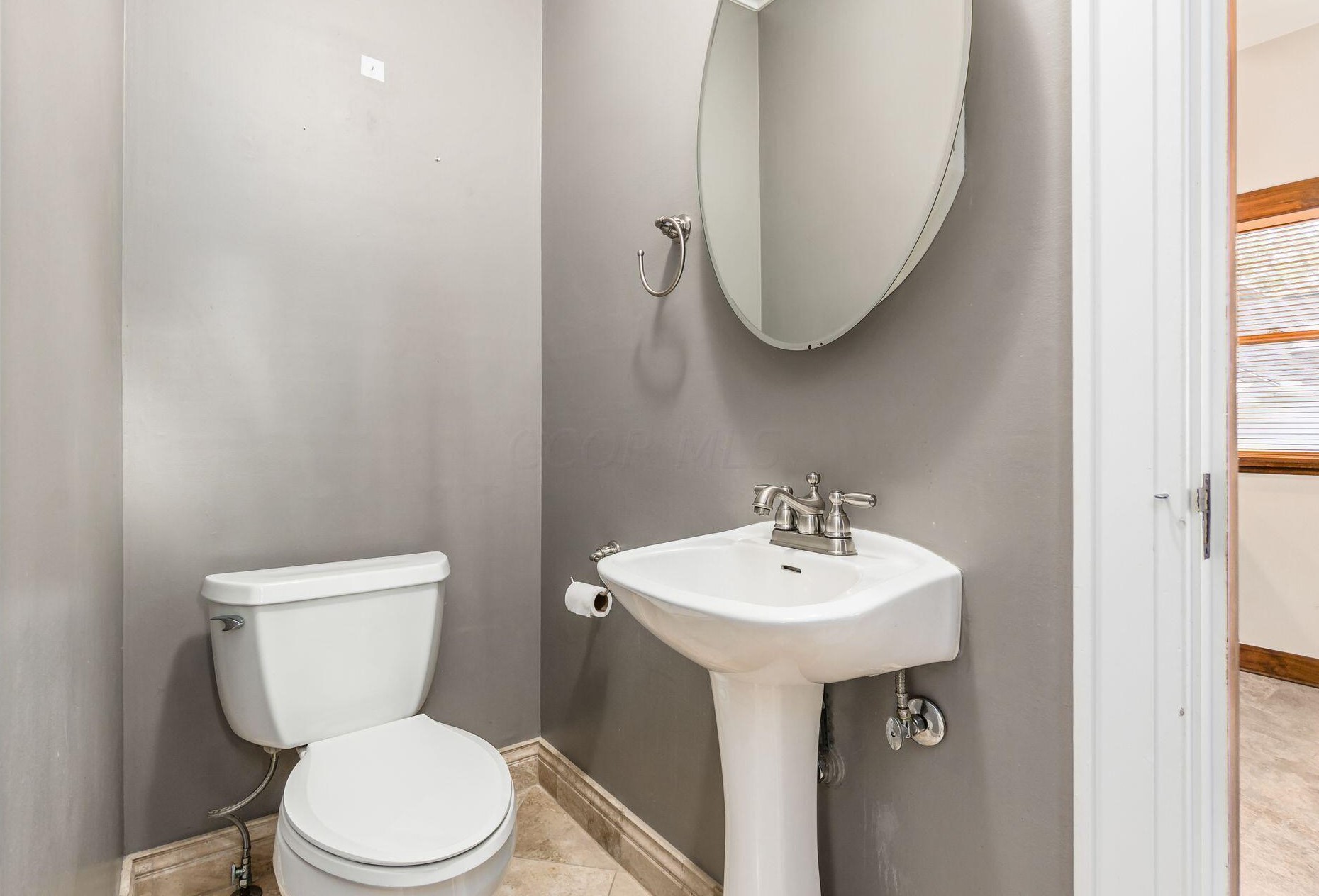 128 Gdn Rd, Columbus OH 43214-2159 exterior