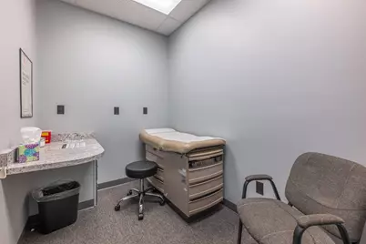 2419 E High Street, Springfield, OH 45505 - Photo 9