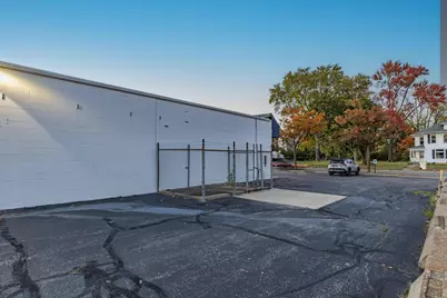 2419 E High Street, Springfield, OH 45505 - Photo 3