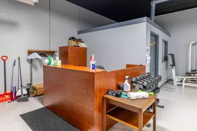 2419 E High Street, Springfield, OH 45505 - Photo 15