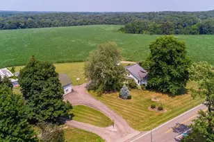 8712 Martinsburg Rd, Mount Vernon, OH 43050 - Photo 3