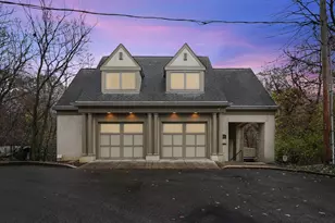 296 Walhalla Rd, Columbus, OH 43202 - Photo 3