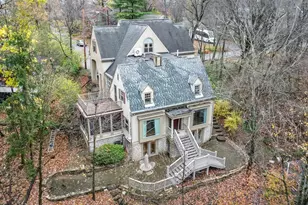296 Walhalla Rd, Columbus, OH 43202 - Photo 1