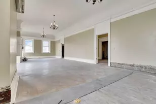 154 E Main St, Lancaster, OH 43130 - Photo 9