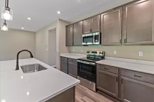 710 Deerhurst Dr, Vandalia, OH 45377 - Photo 9