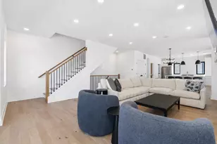 1095 W 3rd Ave, Columbus, OH 43212 - Photo 15