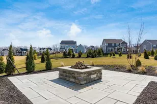 1881 Scenic Bluff Ct, Delaware, OH 43015 - Photo 37