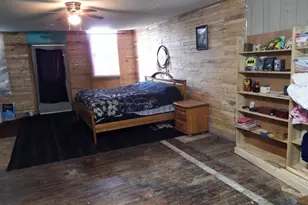 39 E Main St, Crooksville, OH 43731 - Photo 5