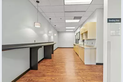 3400 Morse Crossing, Columbus, OH 43219 - Photo 13