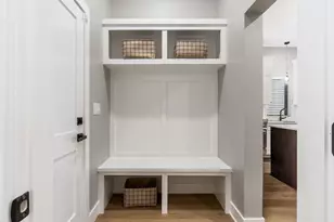 496 W 1st Ave, Columbus, OH 43201 - Photo 29