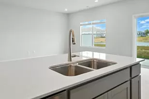 6296 Marinelli Dr S, Columbus, OH 43228 - Photo 9