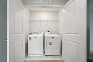 6296 Marinelli Dr S, Columbus, OH 43228 - Photo 29