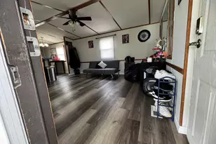 1049 Harmon Ave, Columbus, OH 43223 - Photo 7