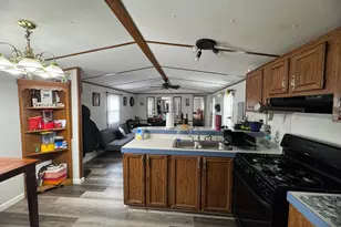 1049 Harmon Ave, Columbus, OH 43223 - Photo 9