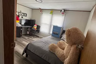 1049 Harmon Ave, Columbus, OH 43223 - Photo 21