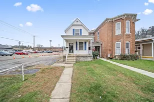 166 W Main St, Chillicothe, OH 45601 - Photo 1