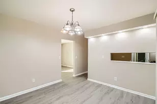 3038 Wadsworth Ct, Columbus, OH 43232 - Photo 9