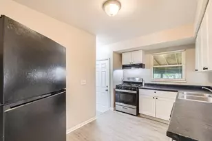 3038 Wadsworth Ct, Columbus, OH 43232 - Photo 11