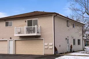 2424 Ravenel Dr, Columbus, OH 43209 - Photo 1