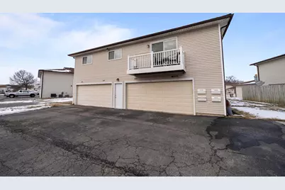 2424 Ravenel Drive, Columbus, OH 43209 - Photo 3