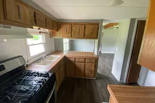 4 S Central St, Ashley, OH 43003 - Photo 17