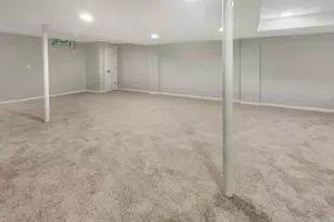 642 Ridenour Rd, Columbus, OH 43230 - Photo 25