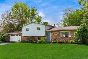 1340 W Choctaw Dr, London, OH 43140 - Photo 1