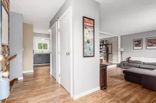 1340 W Choctaw Dr, London, OH 43140 - Photo 3