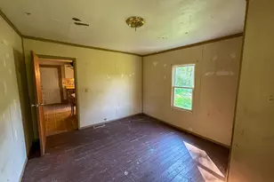 140 Sycamore St, Glouster, OH 45732 - Photo 7