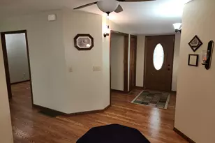 5747 E Clinton St, Albany, OH 45710 - Photo 5